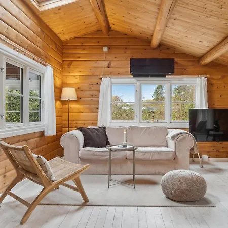 Holiday home 3 Bedroom Beautiful In *